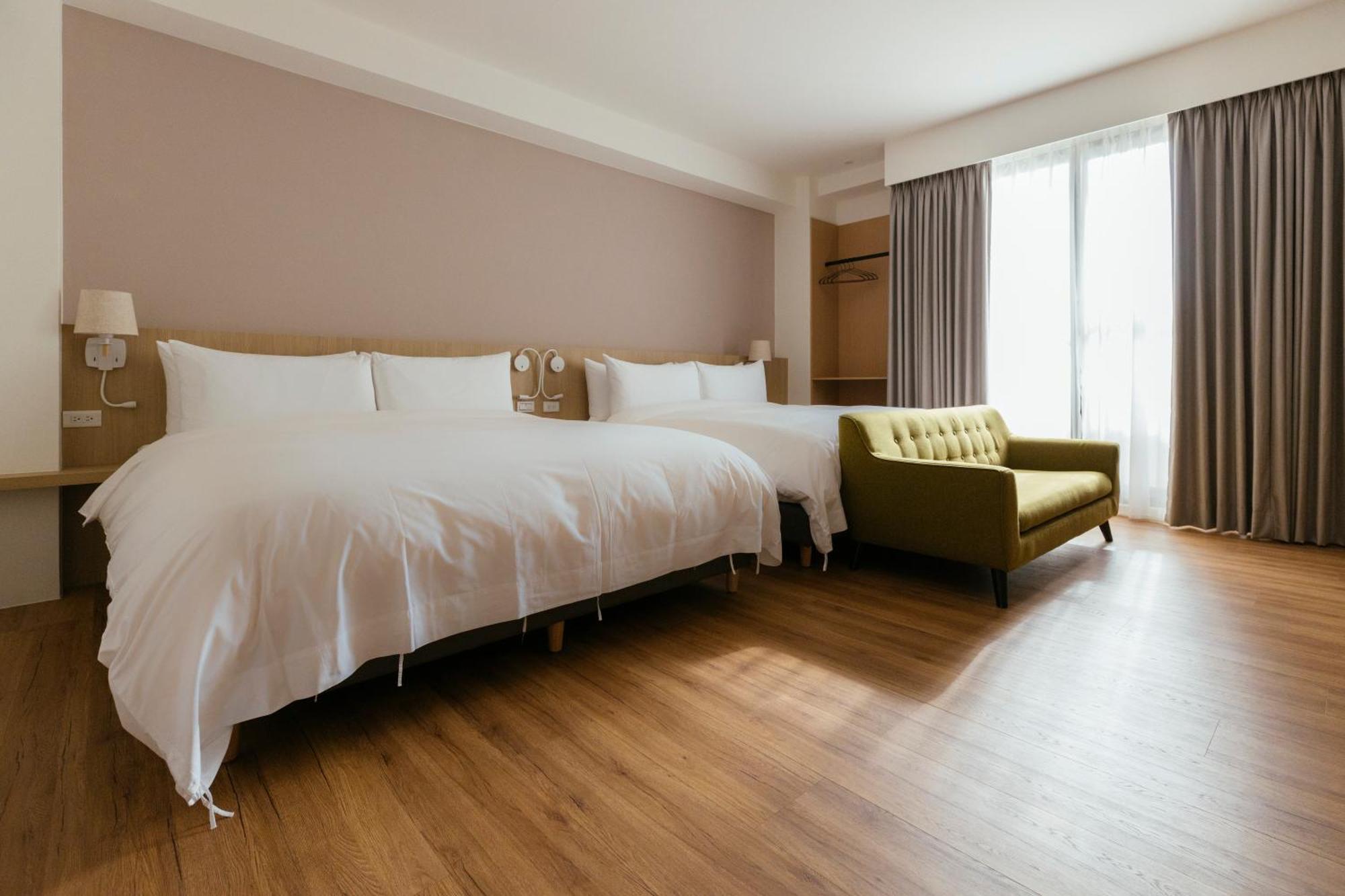 鹹菜巷8號 Hotel Tainan Luaran gambar