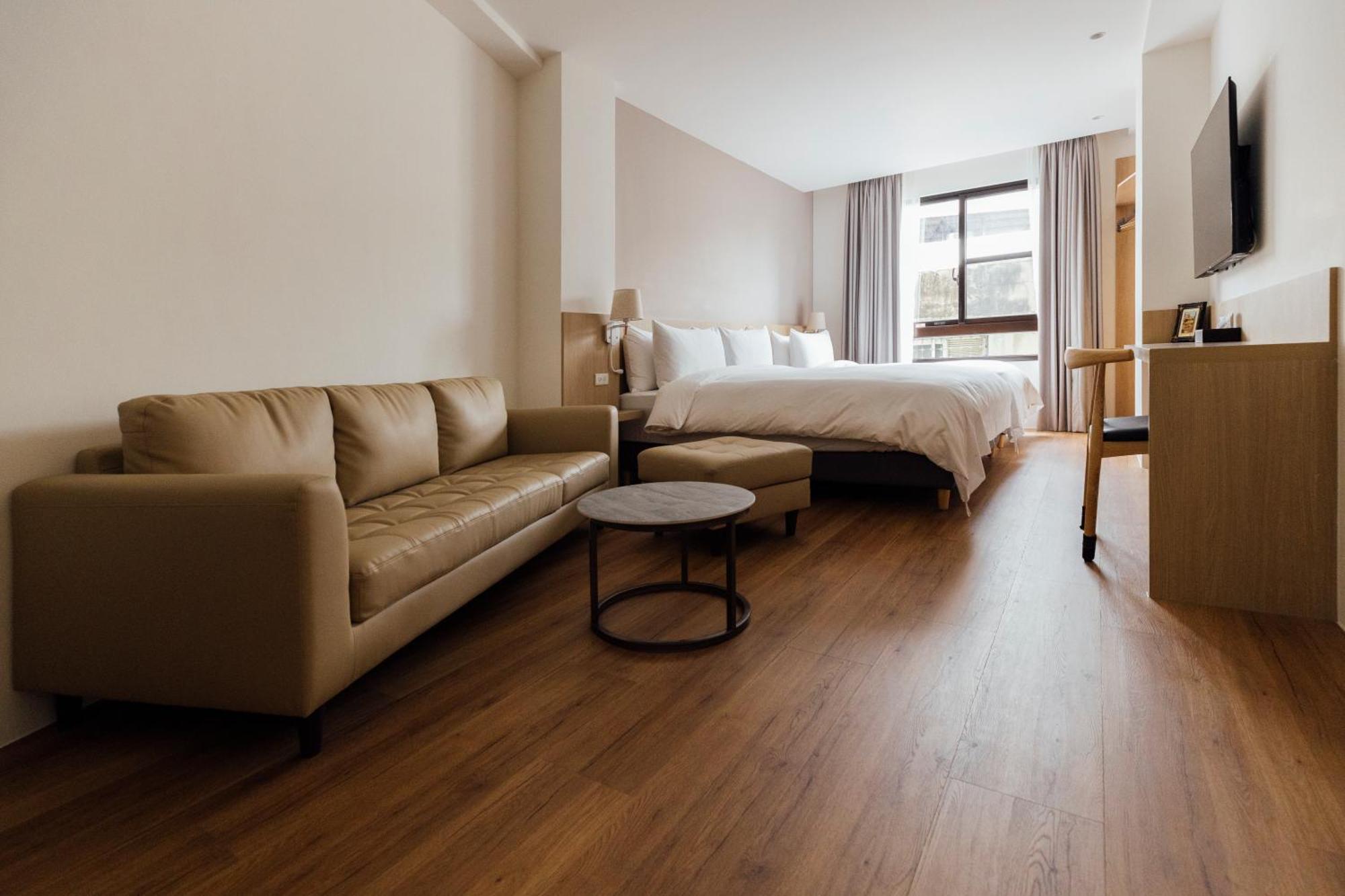 鹹菜巷8號 Hotel Tainan Luaran gambar