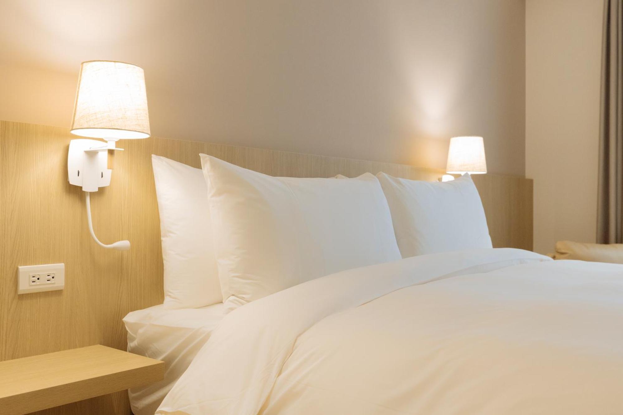 鹹菜巷8號 Hotel Tainan Luaran gambar