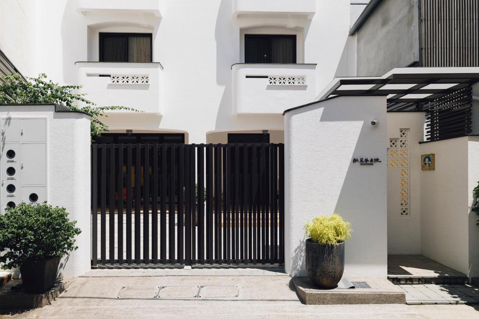 鹹菜巷8號 Hotel Tainan Luaran gambar
